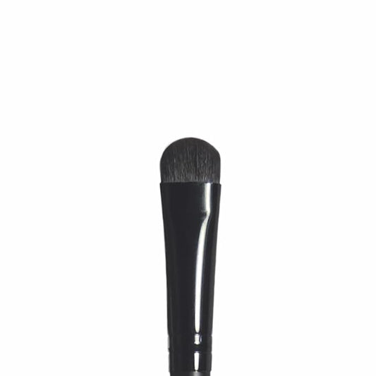 e.l.f. Eyeshadow "C" Brush, Curved Eyeshadow Brush For Blending & Diffusing, Helps Create The Perfect Smoky Eye, Vegan & Cruelty-Free