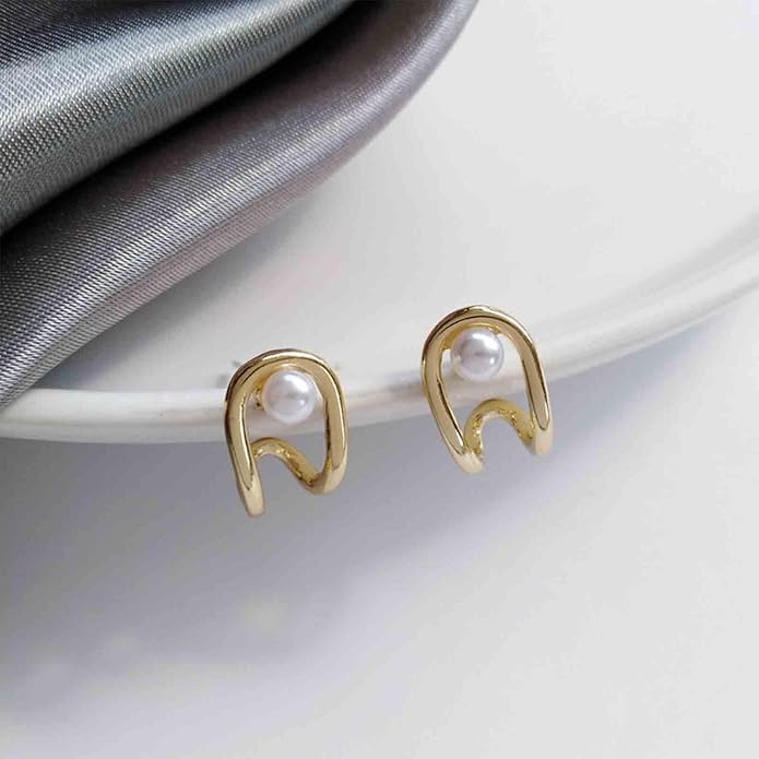 Vintage Pearl Claw Earrings Pearl Claw Stud Earrings Gold Circle Earrings Minimal Pearl Earrings Jewelry for Women
