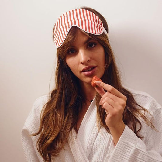 SMUG Satin Sleep Mask & Eye Mask | Travel Sleep Masks for Women & Men | Soft Sleeping Eye Mask to Nourish Skin & Reduce Dark Circles | Eye Sleep Mask Shades to Block Out Light | Candy Cane