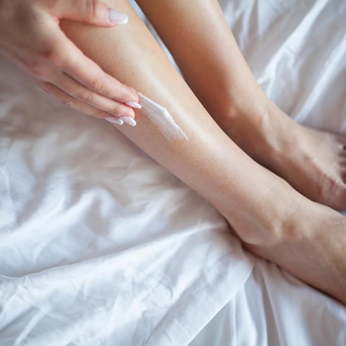 Goat Milk Lotion, Honey Almond Fragrance, Hydrating Lotion for Men & Women With Nourishing Goat Milk, Shea Butter, Sunflower Oil & Aloe, Packed With Vitamin A, E & Selenium, 9 Oz