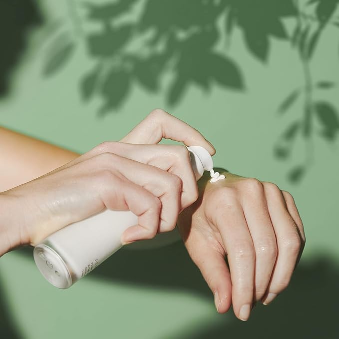 Pai Skincare London | GLOW KIT - FROM LONDON WITH LOVE Beauty Gift Set. Vitamin C Moisturizer + Glow Drops Duo, Suitable for Sensitive Skin + All Skin Types. Made In London.