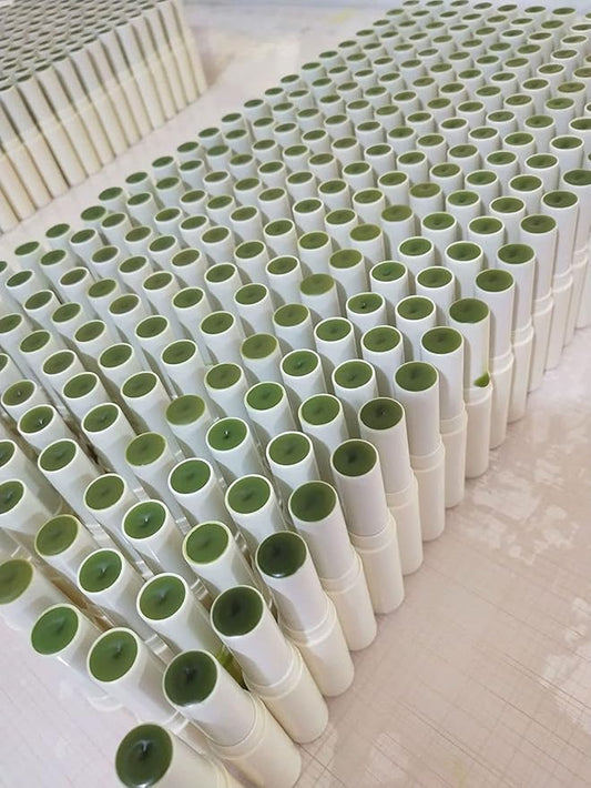 2PC Lip Balm Fade Dark Pigment Whitening Moisturizing Lip Hyaluronic Acid Exfoliating Dead Skin Lightening Lip Care (Green)