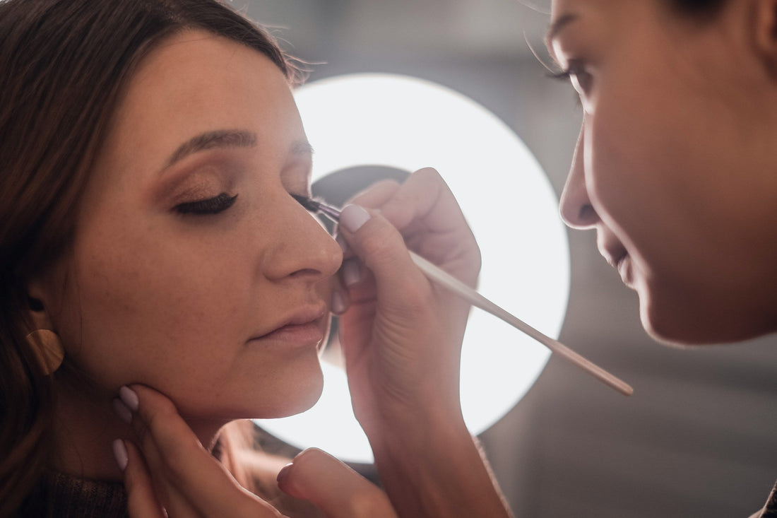 The Secret to Long-Lasting Makeup: Tips from Beauty Experts