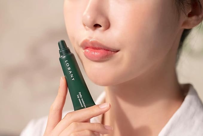 Daily Moisture Lip Essence Lip balm lip gloss Nourishing Soothing Lip Moisturizer for Dry Cracked Lips