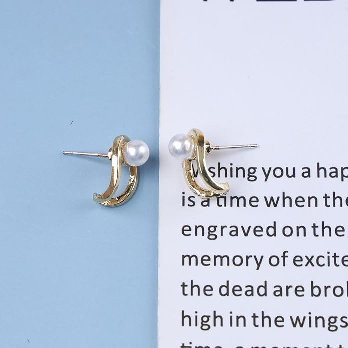 Vintage Pearl Claw Earrings Pearl Claw Stud Earrings Gold Circle Earrings Minimal Pearl Earrings Jewelry for Women