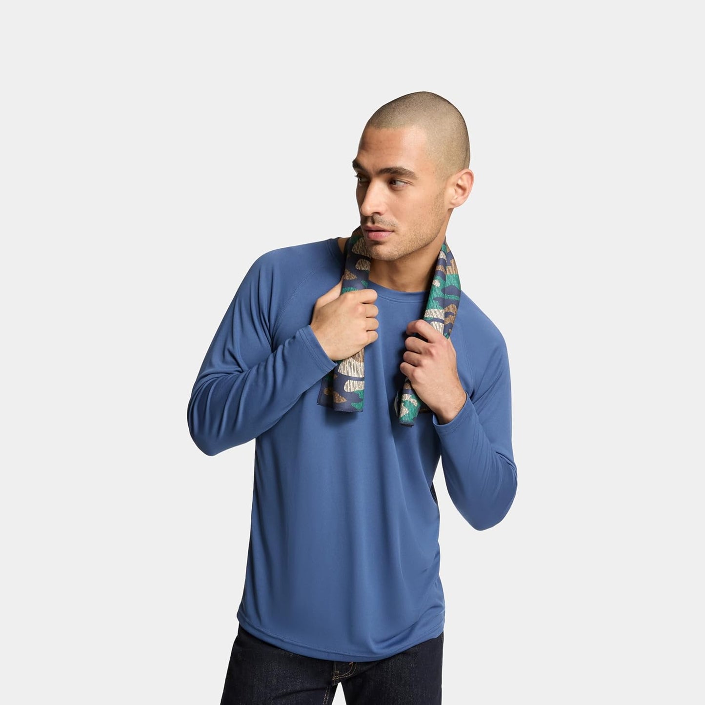 MISSION Original Cooling Towel - Soft, Durable Microfiber - Cools Up to 2 Hours - UPF 50 Sun Protection - Machine Washable