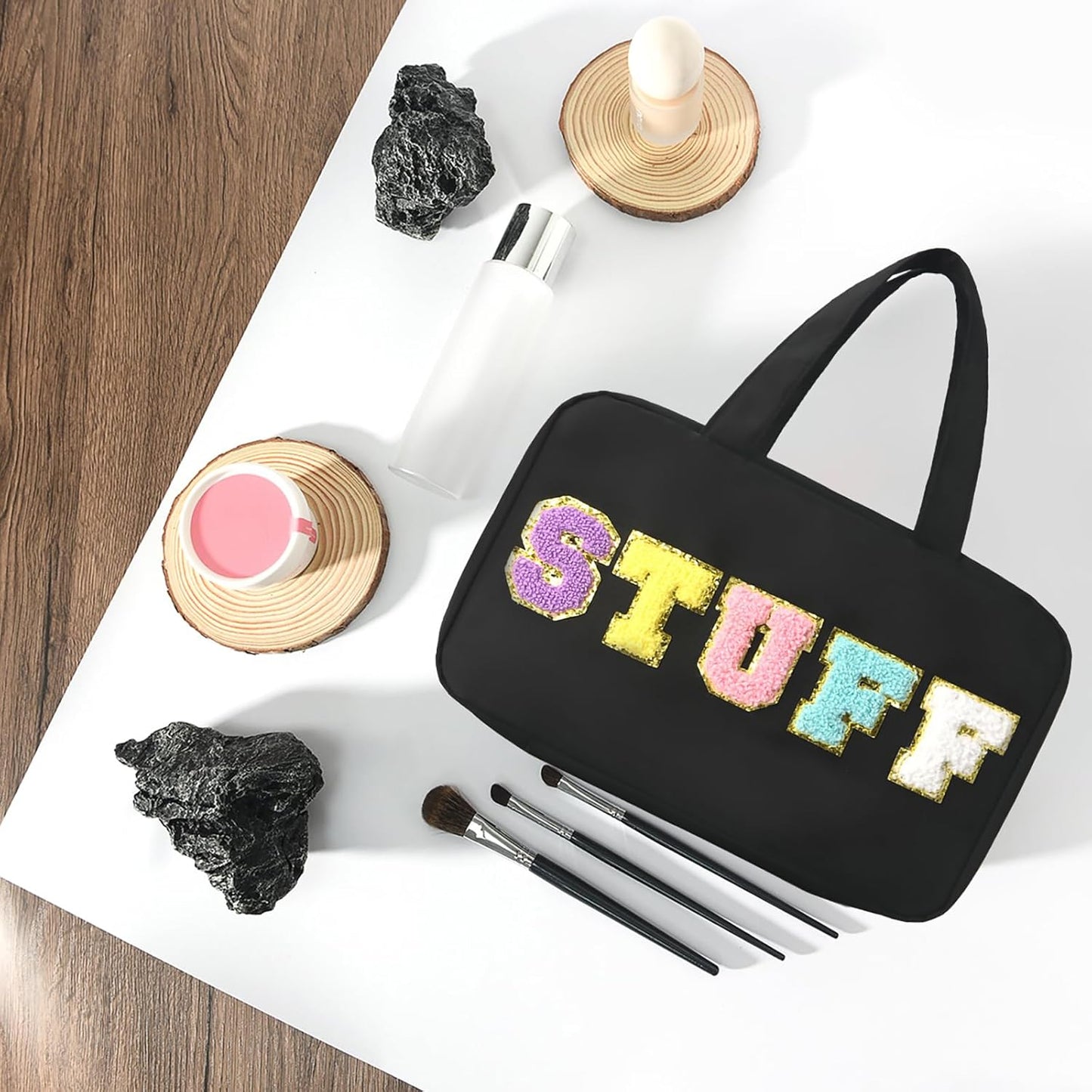 Toiletry Bag for Women Chenille Letter Makeup Bag Water-resistant Cosmetic Bag Travel Bag with Hanging Hook Preppy for Store Toiletries Cosmetic Accessories Large Capacity Black