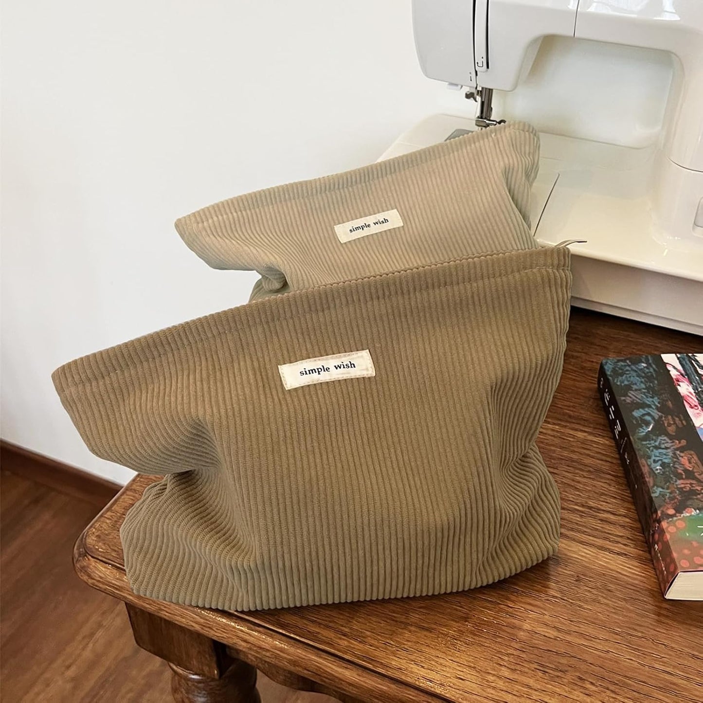 Wudygirl Corduroy Makeup Bag Cosmetic Bag for Women Cute Makeup Organizer Travel Cosmetic Pouch Toiletry Bag Aesthetic Handbag Pouches for Purse with Zipper (Camel)