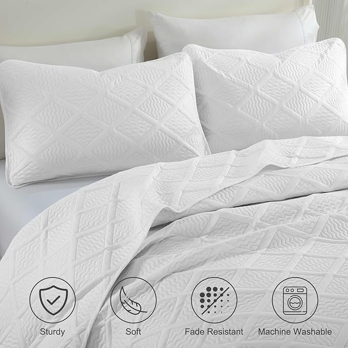 Yiran Quilt Queen Size Bedding Set White Bedspreads Embossed Diamond Pattern 3 Piece Soft Microfiber Coverlet for All Season with 2 Pillow Shams (Full Queen, 96x90 Inch)