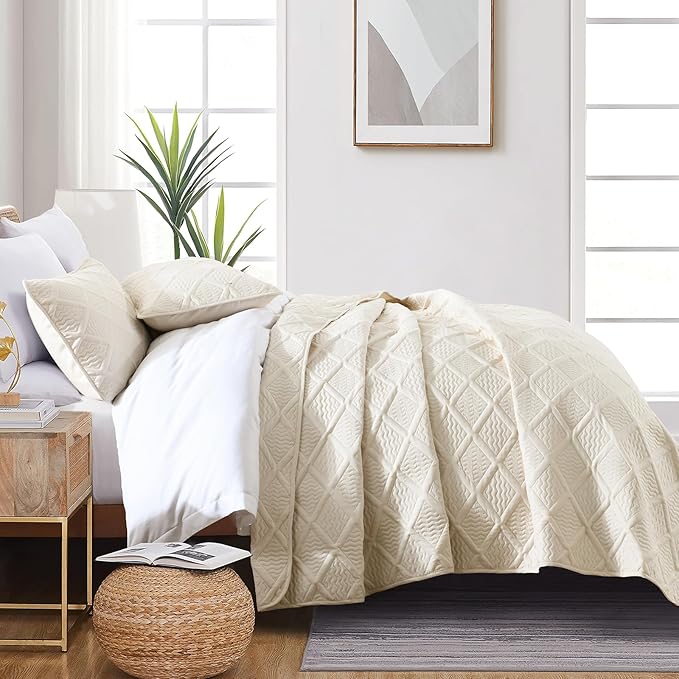 Yiran Queen Quilt Set Beige Spring Summer Bedspreads Bedding Set 3 Pieces Thin Lightweight Microfiber Coverlet with 2 Pillow Shams for All Season