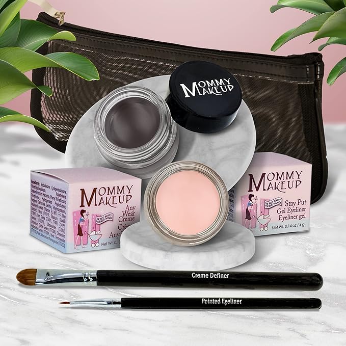 The Everlasting Eye 5 Piece Waterproof Makeup Set. Gel Eyeliner, Creme Eyeshadow, 2 brushes and Mesh Bag. Paraben-free, Talc-free, Cruelty-free. Cashmere/Chocolate Kiss 2502