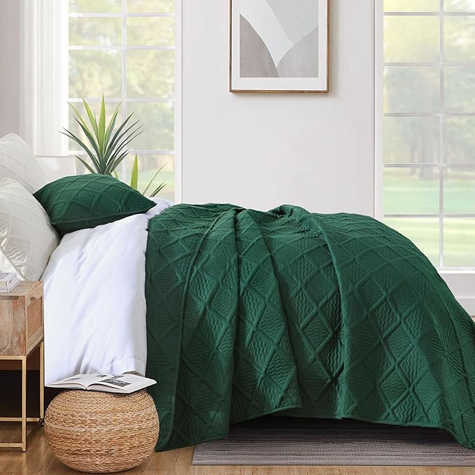 Yiran California King Quilt Set, Emerald Green Oversized Bedspread Bedding Set, Lightweight Diamond Pattern Soft Microfiber Modern Style Coverlet with 2 Pillow Shams 112x104 inch