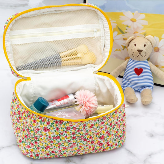 PAZIMIIK Quilted Makeup Bag Large Travel Zipper Soft Cosmetic Case for Women Girls Make Up,Little Flower