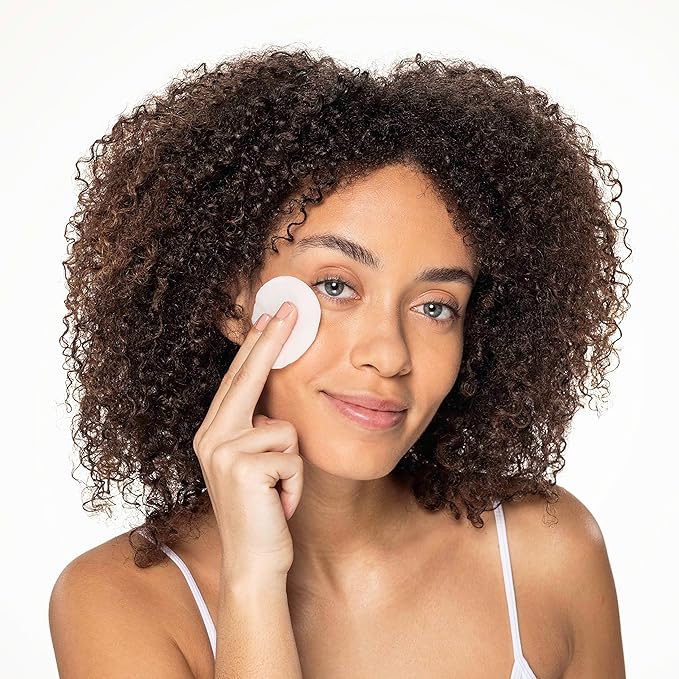 Neutrogena Gentle Oil-Free Eye Makeup Remover & Cleanser for Sensitive Eyes, Non-Greasy Makeup Remover, Removes Waterproof Mascara, Dermatologist & Ophthalmologist Tested, 8.0 fl. oz (Pack of 2)